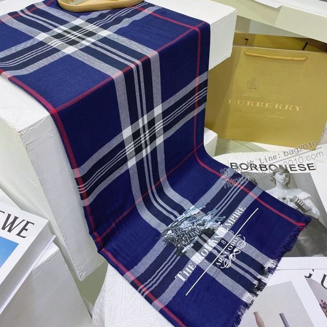 Burberry經典寬格混紡大規格披肩經典格子披肩圍巾 巴寶莉2021新款女士棉絨圍巾  mmj1321